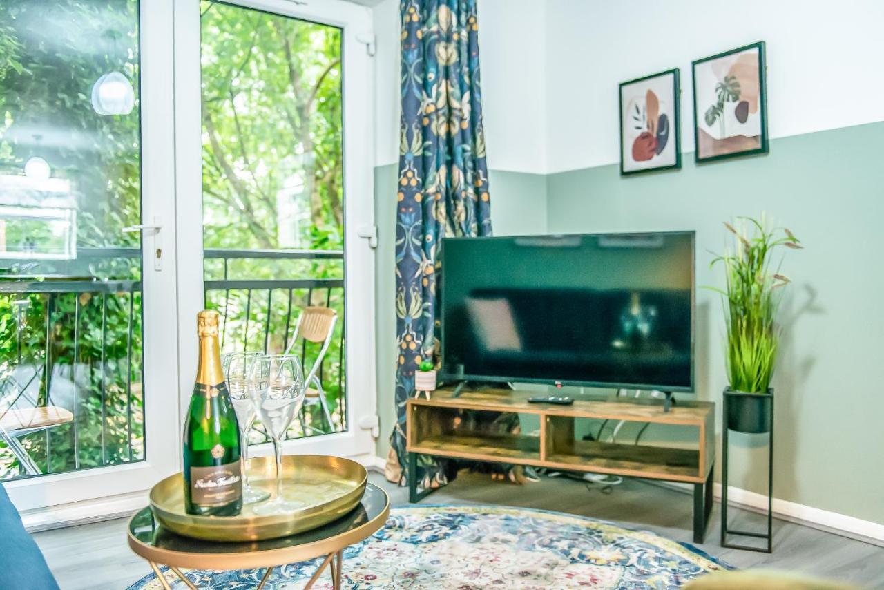 Pipkin Place Serviced Ковентри